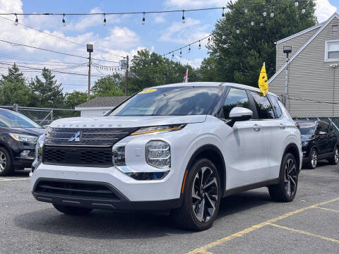 2022 Mitsubishi Outlander ES