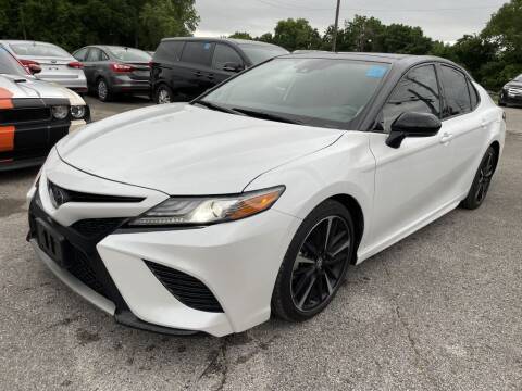 2019 Toyota Camry for sale at Pary's Auto Sales in Garland TX