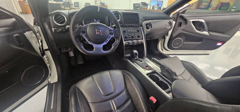 2010 Nissan GT-R Premium