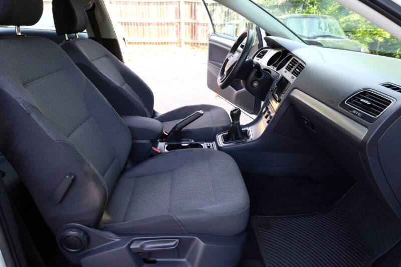 2015 Volkswagen Golf TSI S
