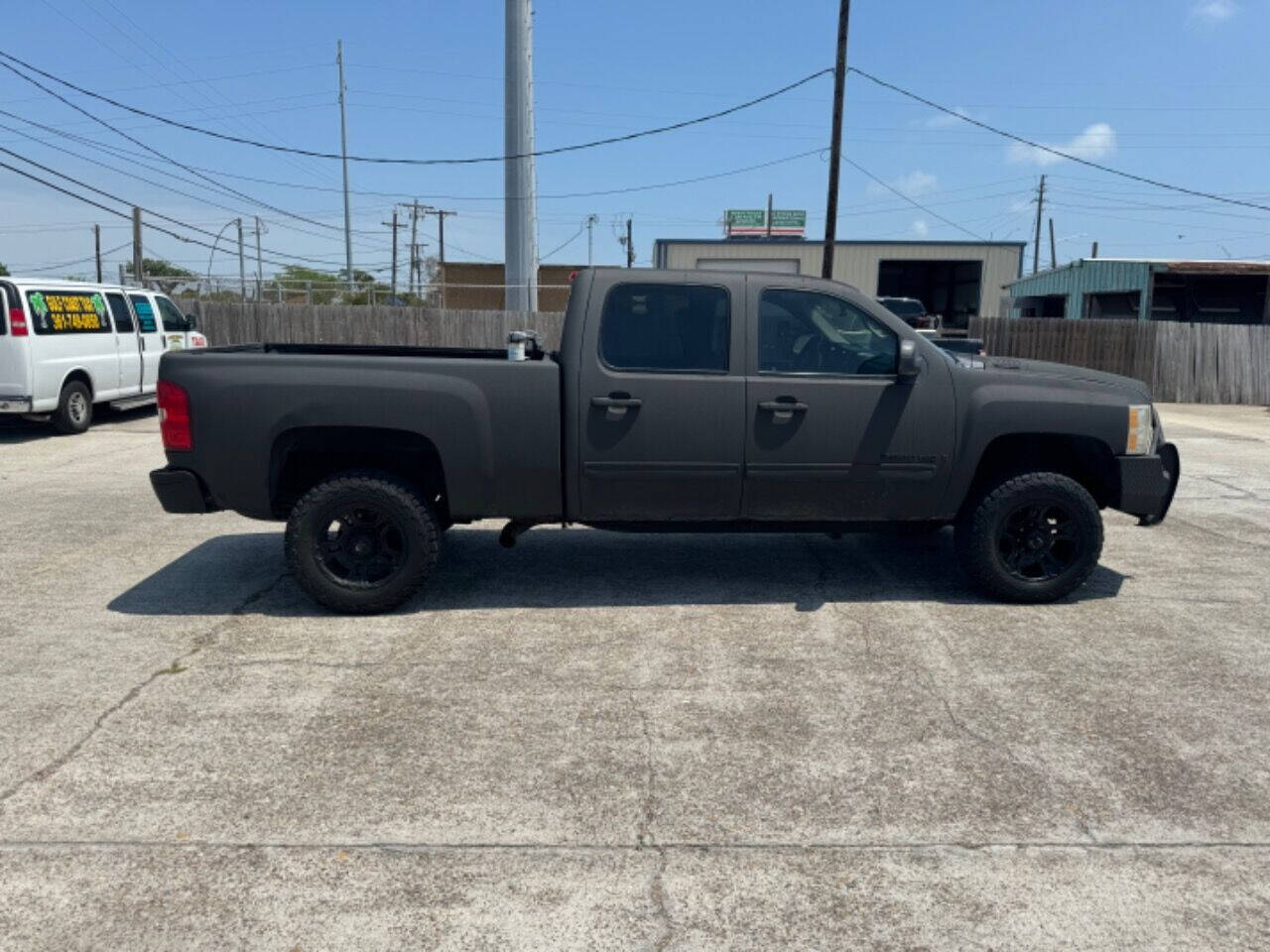 2009 Chevrolet Silverado 2500HD for sale at Vehicles Limited in Corpus Christi, TX