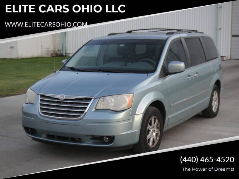 2010 Chrysler Town and Country for sale at ELITE CARS OHIO LLC in Solon OH