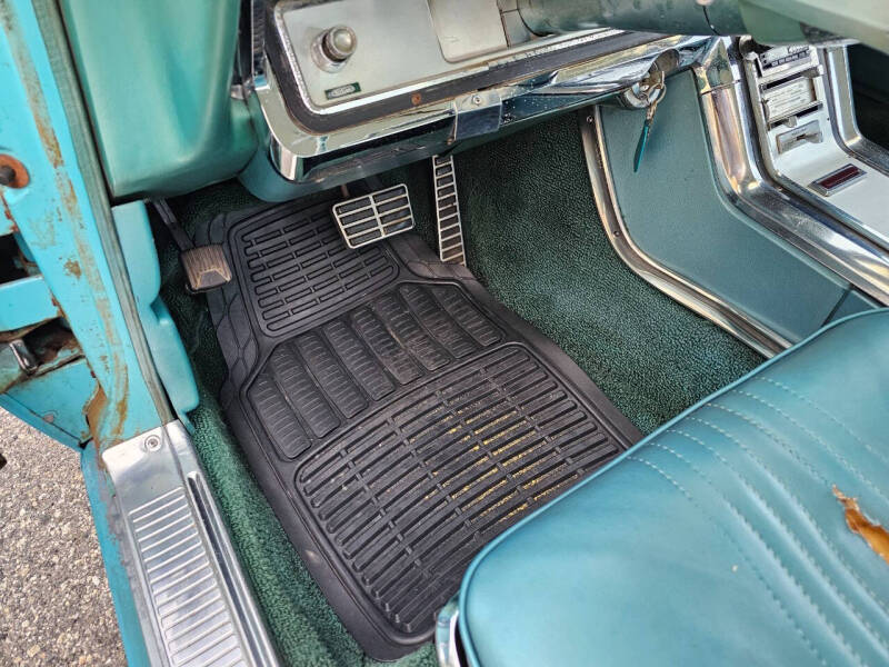 1964 Ford Thunderbird