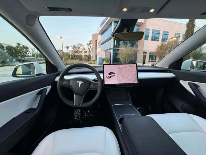 2023 Tesla Model Y Long Range