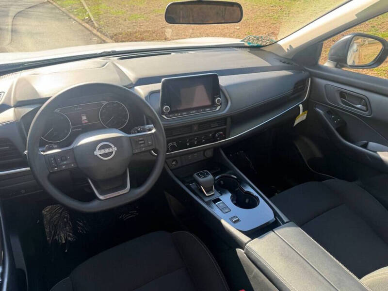 2025 Nissan Rogue S