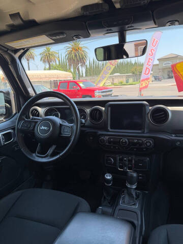 2021 Jeep Gladiator Willys