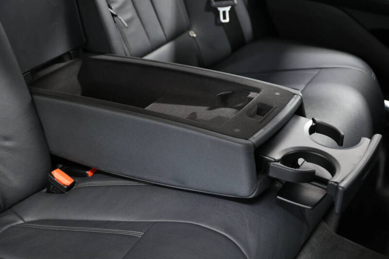 2021 BMW 7 Series 740i