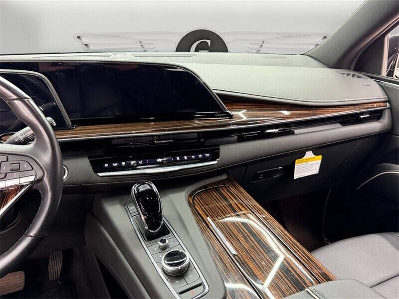 2024 Cadillac Escalade Luxury