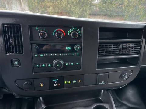 2021 Chevrolet Express 2500