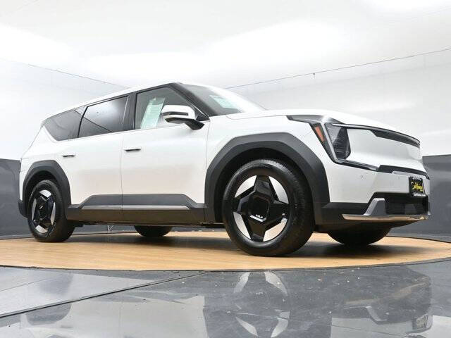 2024 Kia EV9 Light