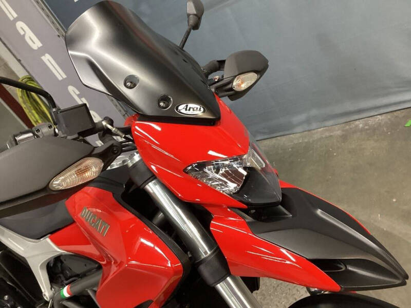 2013 Ducati Hyperstrada