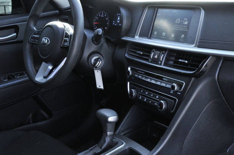 2019 Kia Optima LX