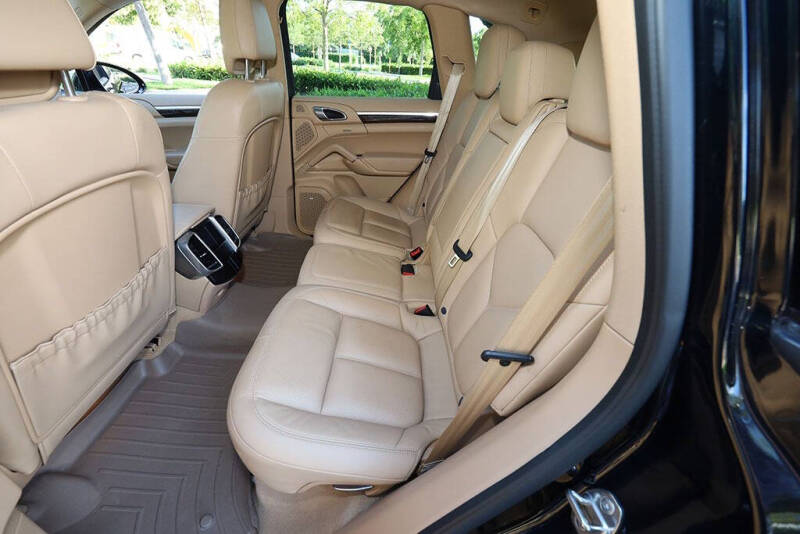 2016 Porsche Cayenne