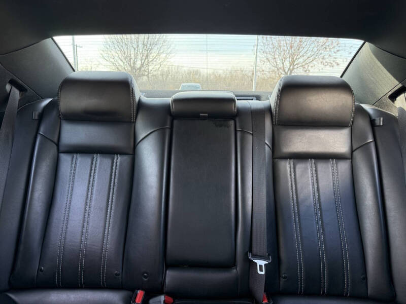 2023 Chrysler 300 S V6