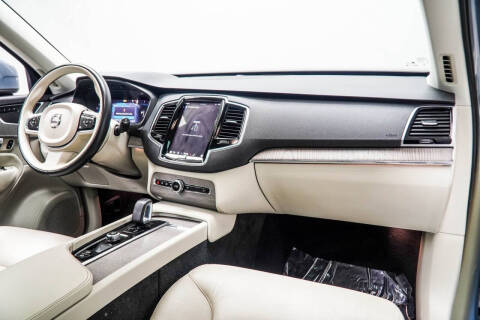 2023 Volvo XC90 B6 Plus Bright Theme 7P