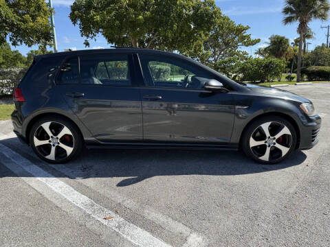 2015 Volkswagen Golf GTI SE