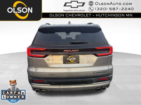 2025 GMC Acadia Elevation