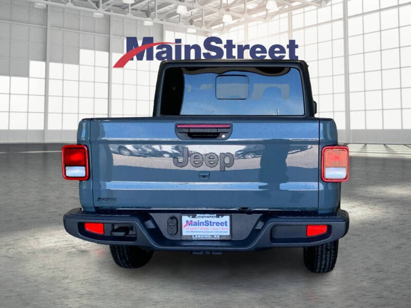 2025 Jeep Gladiator Sport