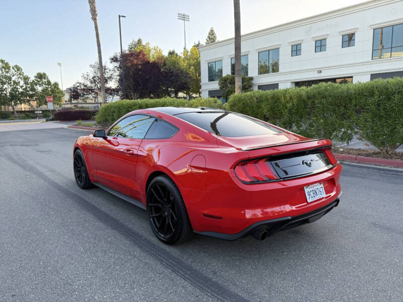 2019 Ford Mustang EcoBoost
