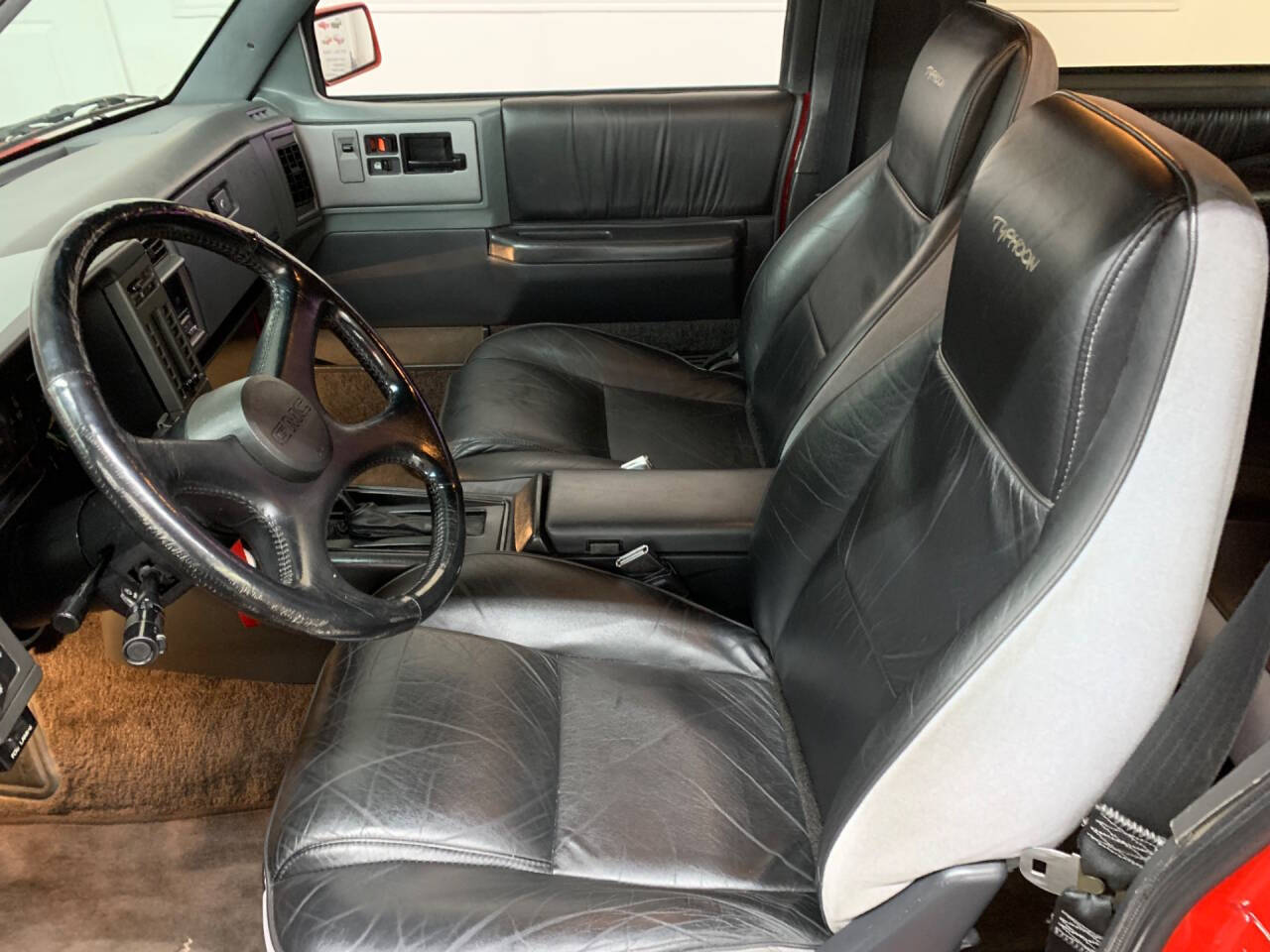 1992 GMC Typhoon 22