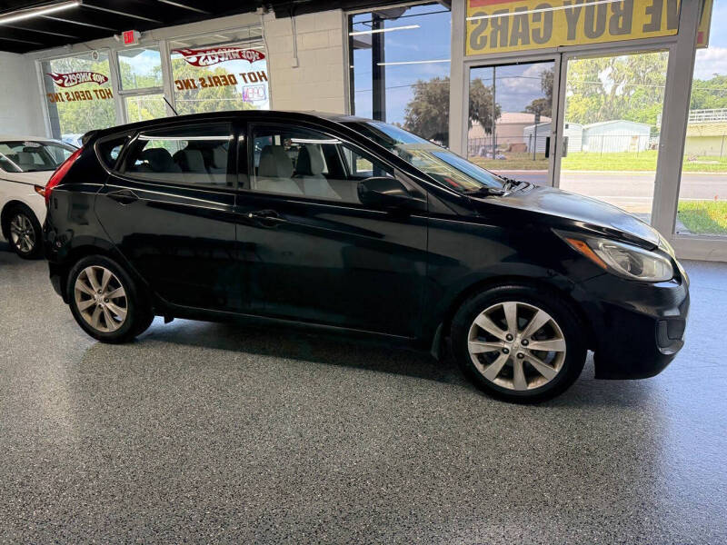 2012 Hyundai Accent SE