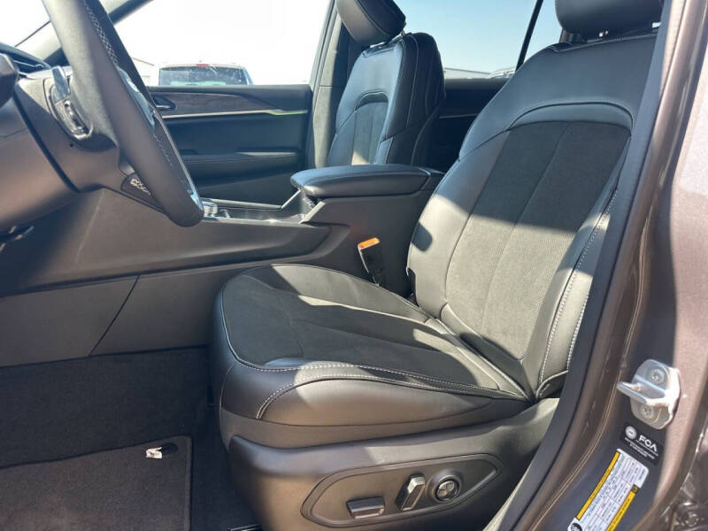 2026 Jeep Grand Cherokee L Altitude