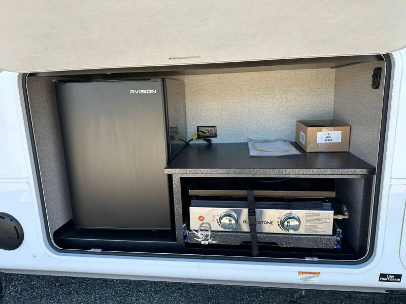2021 Jayco North Point Fifth Wheel