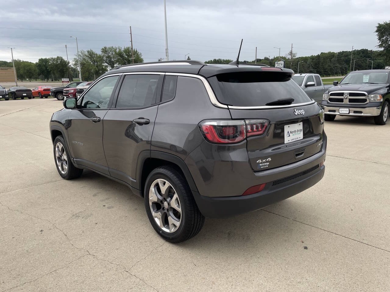 2020 Jeep Compass Limited photo 3