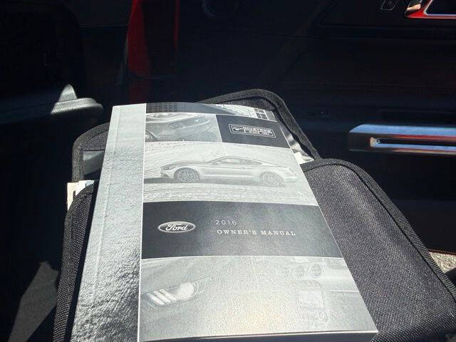 2016 Ford Mustang V6