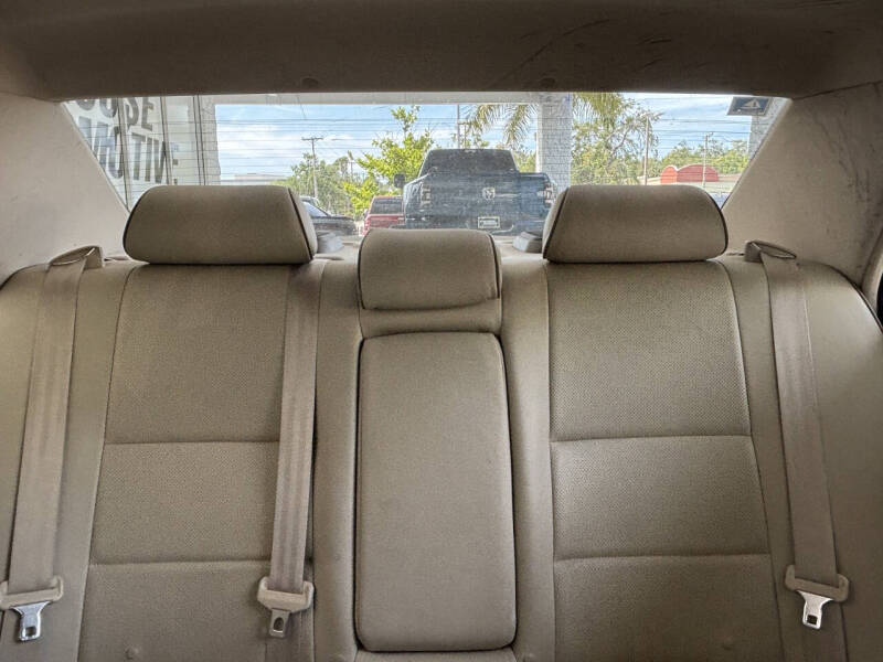 2005 Lexus IS 300