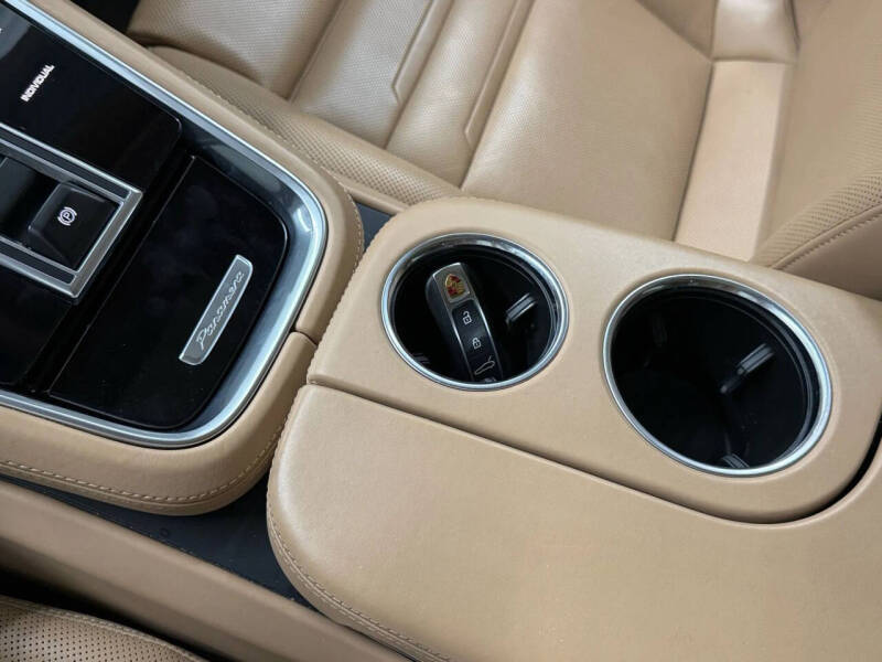 2020 Porsche Panamera