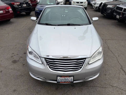 2012 Chrysler 200 Touring