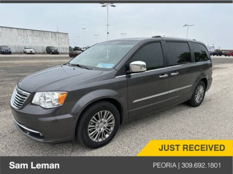 2016 Chrysler Town and Country for sale at Sam Leman Chrysler Jeep Dodge of Peoria in Peoria IL