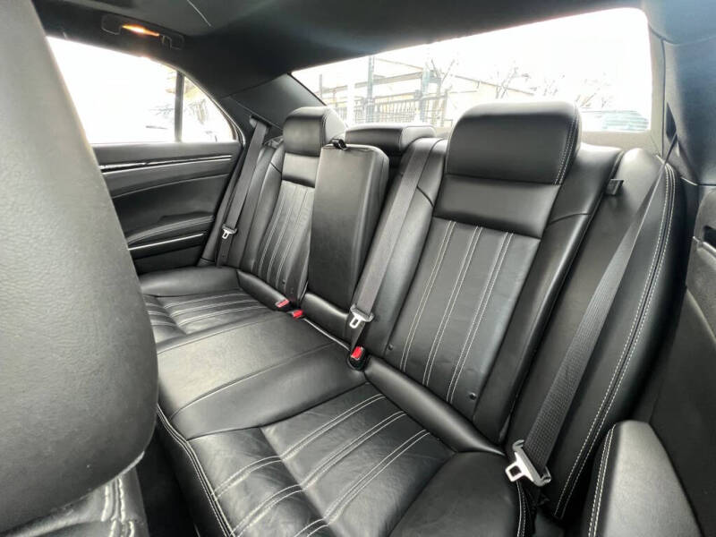 2023 Chrysler 300 S V6