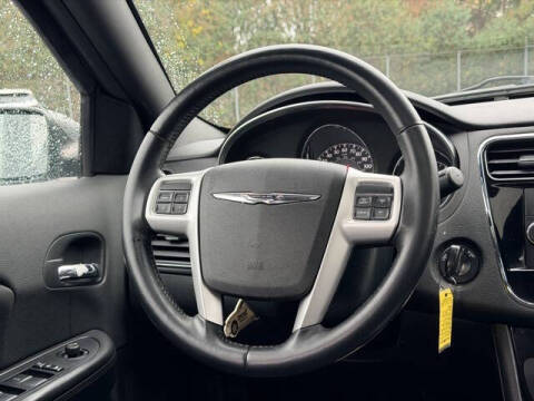 2012 Chrysler 200 Touring