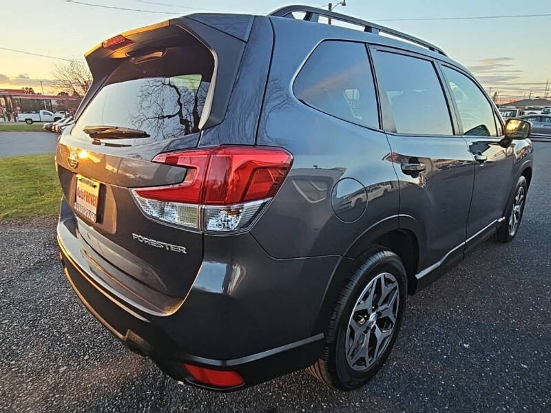 2022 Subaru Forester Premium