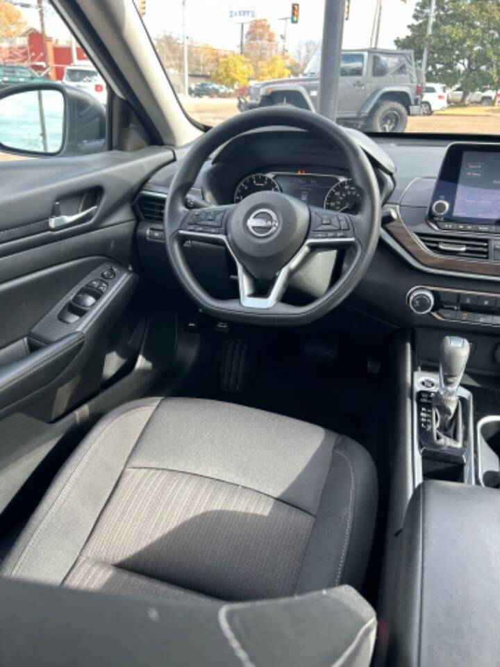 2024 Nissan Altima for sale at Hope City Auto Sales in Senatobia, MS