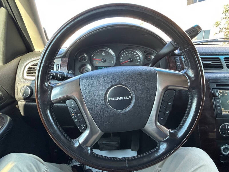 2007 GMC Yukon XL Denali