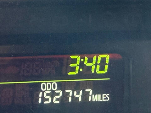 2014 Toyota Prius v Five