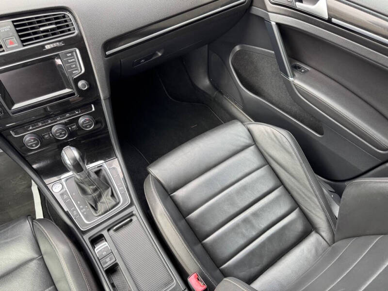 2015 Volkswagen Golf R