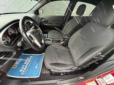 2012 Chrysler 200 Touring