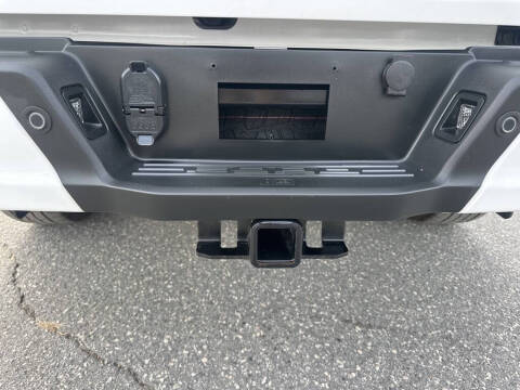 2022 Ford F-150 Lightning Lariat