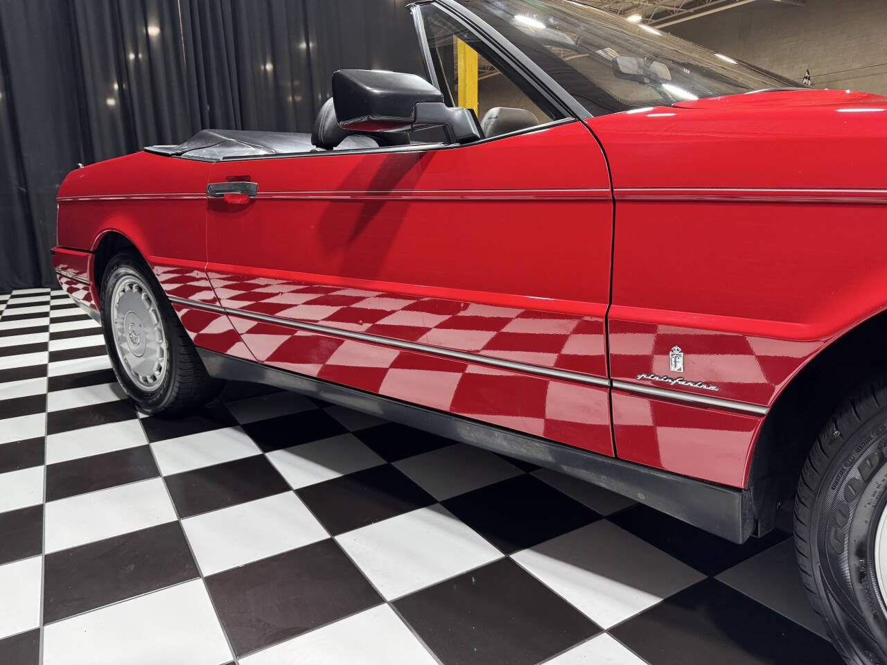 1990 Cadillac Allante 40