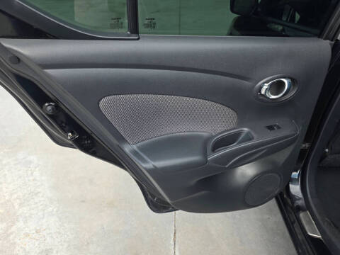 2015 Nissan Versa 1.6 S