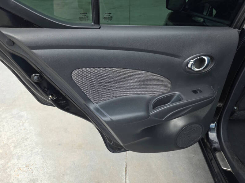 2015 Nissan Versa 1.6 S
