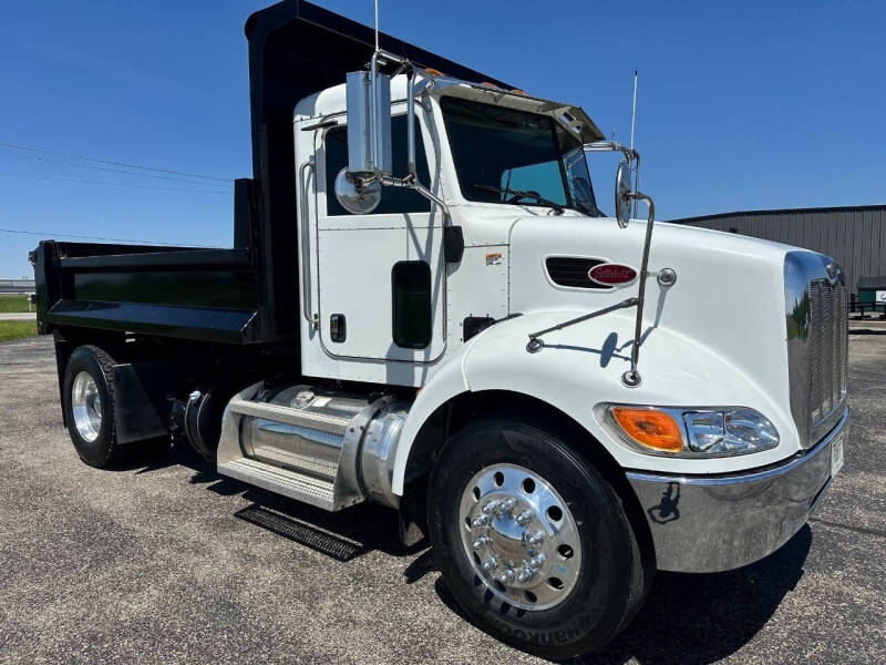 2013 Peterbilt 337