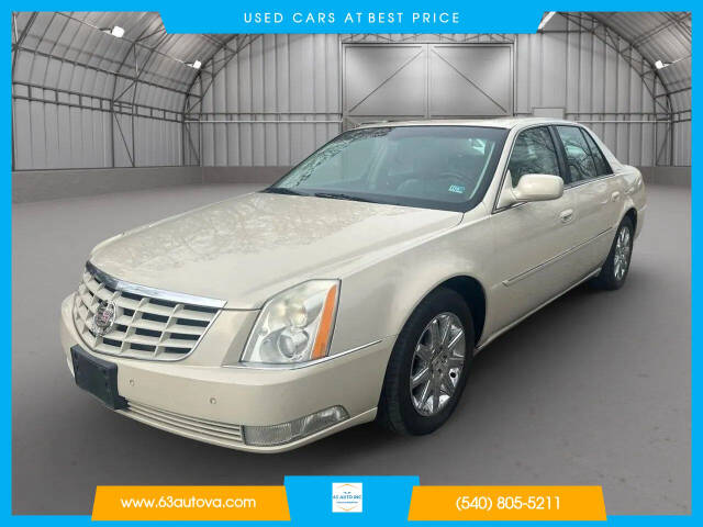 2011 Cadillac DTS Premium Collection's photo