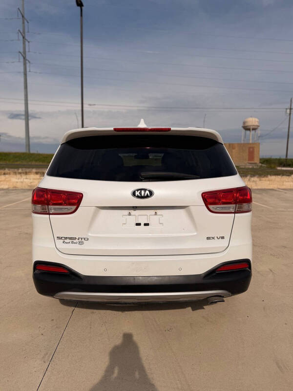 2018 Kia Sorento EX V6