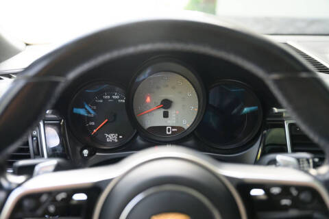 2015 Porsche Macan S
