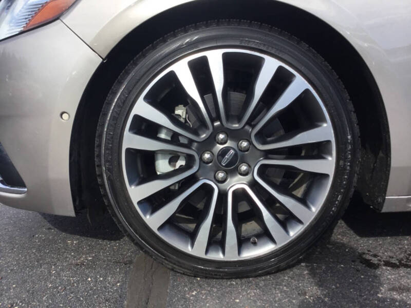 2019 Lincoln Continental Select